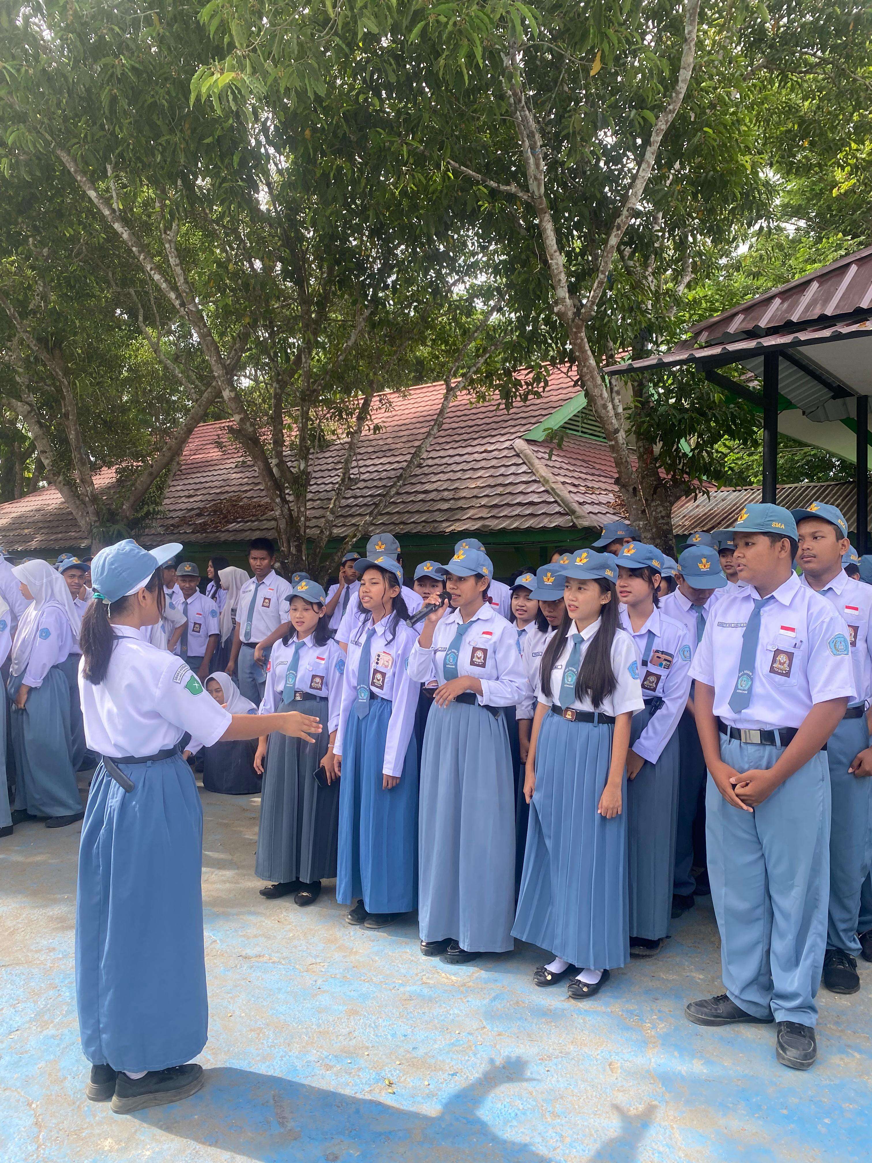 Acara Purna Bakti Bapak Kepala SMA Negeri 6 Kendari